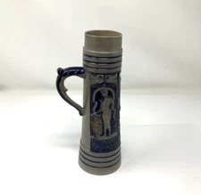 S.P. Gerz german Stein - standing knight shield no.759 full color VGC - rare