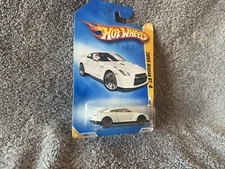 2009 Nissan GTR Hot Wheel Car 001/190