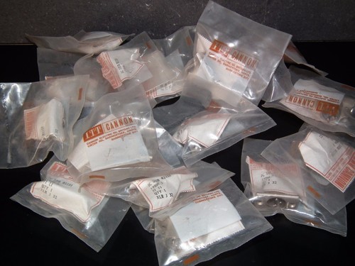 Conector macho ITT Cannon XLR-3-32 NUEVO DE LOTE ANTIGUO XLR 3 32 (3 polos) hecho en el Reino Unido - Imagen 3 de 9