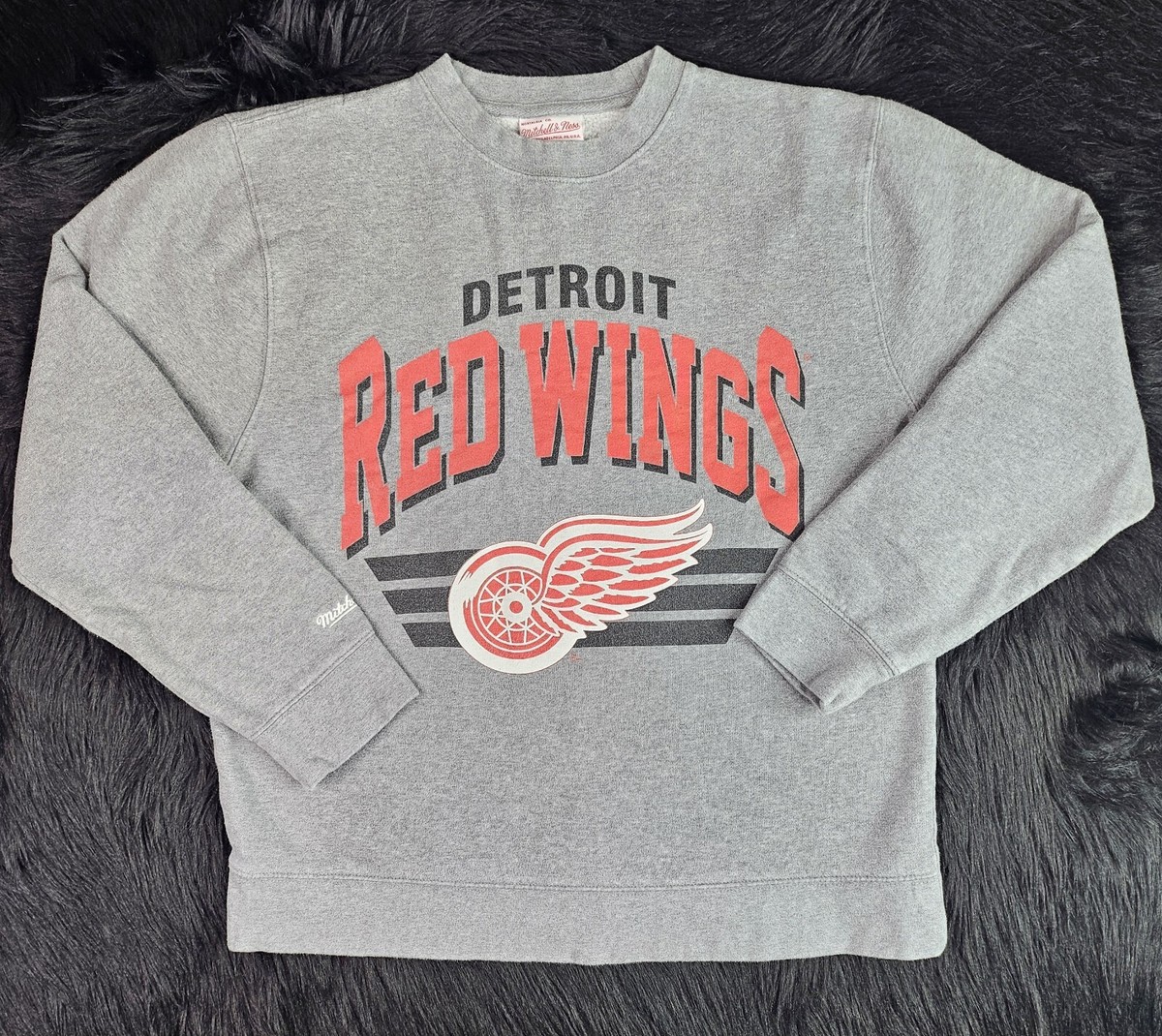 Antigua Apparel Red Wings Crew Neck Sweatshirt Antigua Women's