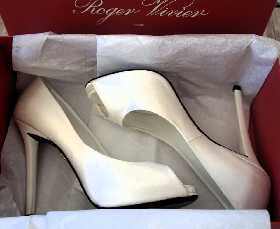 ROGER VIVIER 40.5 白色丝绸缎露趾厚底婚礼高跟鞋 10 全新带盒 — 第 3/4 张图片