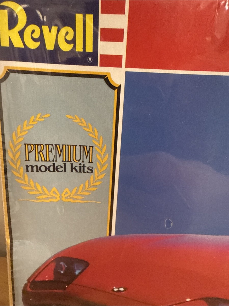 Revell #7438, BMW Z-1 Roadster, Premium Model Kits, 1/24 Scale