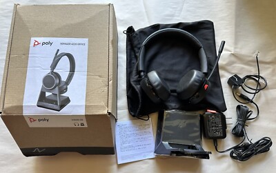 Plantronics POLY Voyager V4220 CD Wireless Headsets