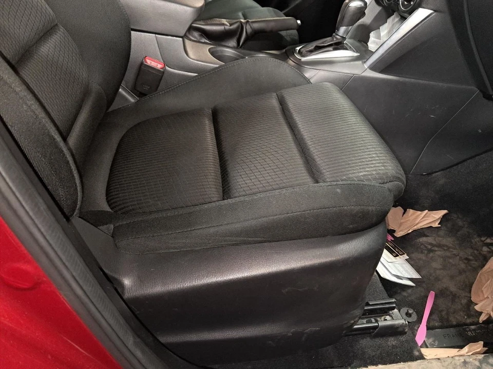 2014 MAZDA CX-5 Used Black Seat Belt & Retractor Passenger - No Buckle Foto 2 de 4