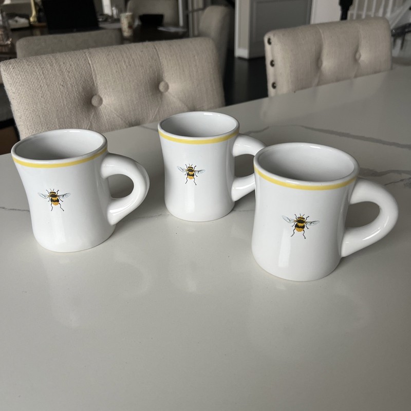 3 BEE MUG Mary Lake-Thompson Diner Style White with Bee & Yellow Band Stoneware