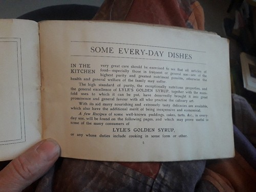 Some Every-Day Dishes. Lyle's Golden Syrup. PAPERBACK. - Picture 4 of 9