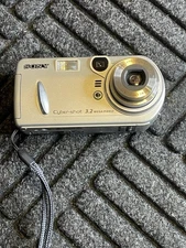 Sony Digital Camera Cybershot DSC-P72 3.2MP Silver Tested