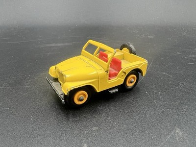 Matchbox Jeep Yellow No 72 Lesney England Bent Windshield Chipped