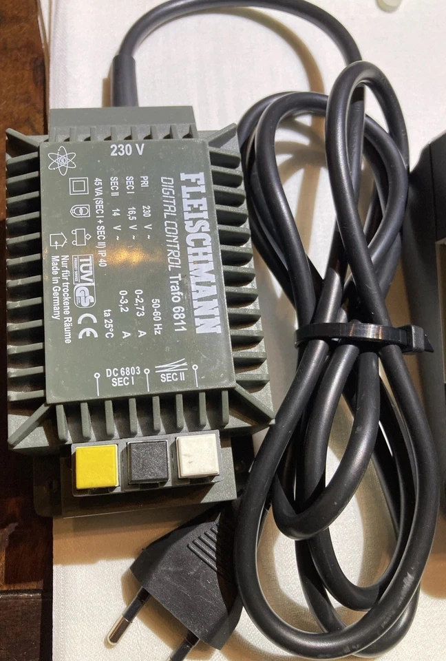 Fleischmann Twin Center 6802 Trafo 6811 mit 2 Modulen  Digital Plus LK 100 - Bild 3 von 4