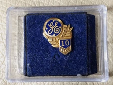 GENERAL ELECTRIC Service Award Pin Badge; 10 Years; Screw-Back Design