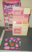 Vintage Barbie Sweet Roses Cooking Center 4777 In Box w/accessories