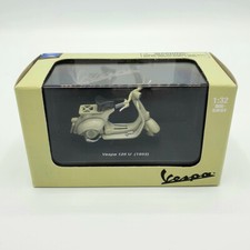 Modellino Moto Vespa 125 U 1953 Scala 1:32. S002