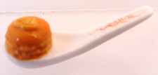 fève - MACARON A L'ORANGE DANS CUILLERE