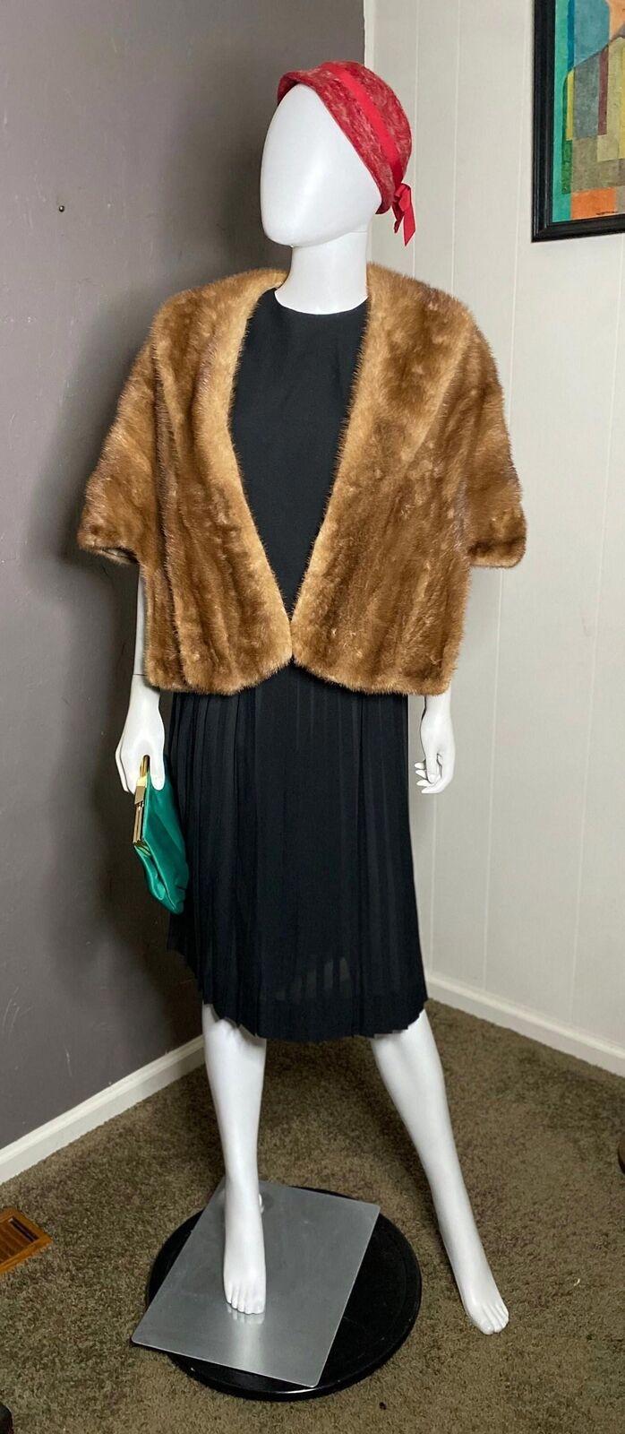 1940s-50s Mink Fur Stole Vintage Fur Wrap Mink Fu… - image 1