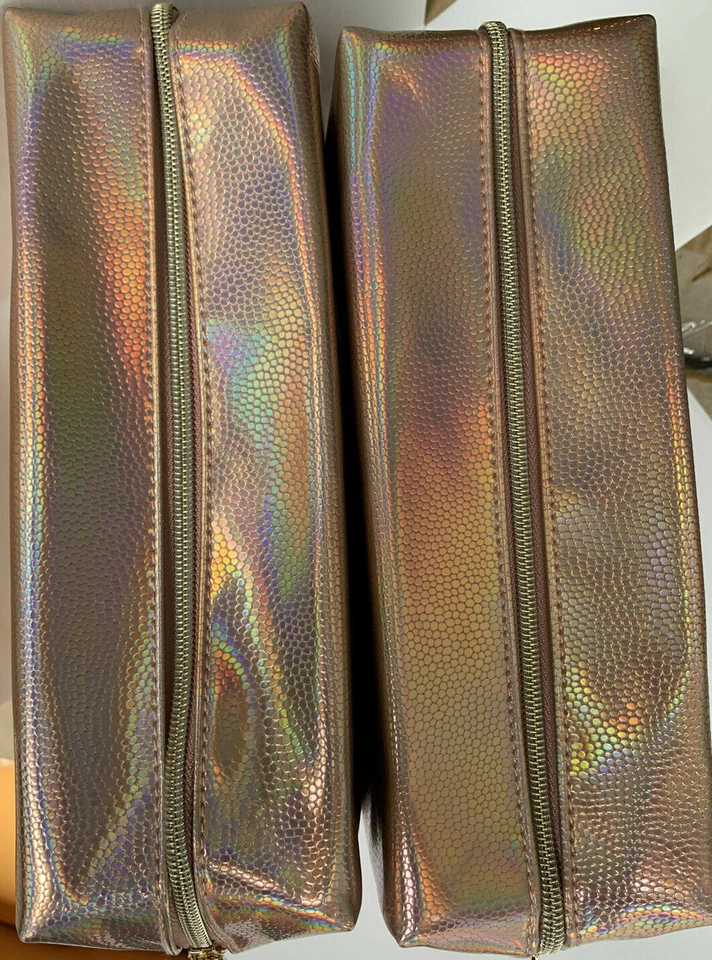 ¡NUEVO! 2 bolsas de maquillaje cosmético Lancome Gold Foto 2 de 3