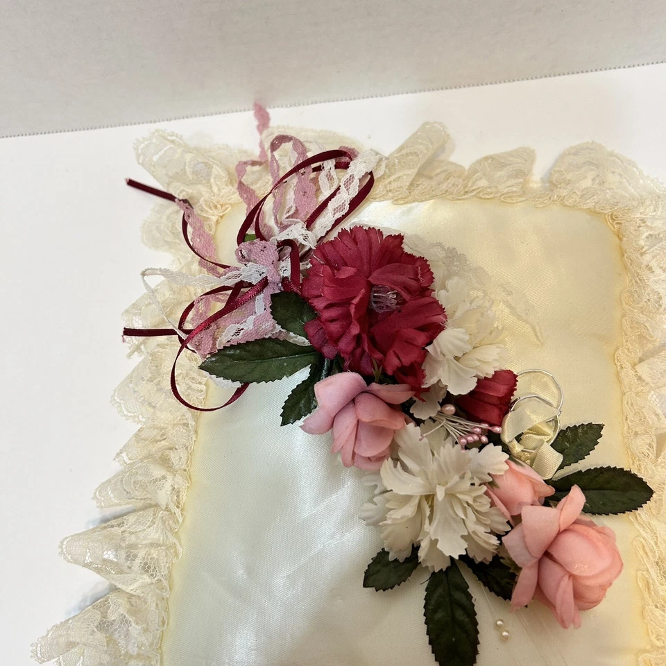 Anillo de boda vintage barra almohada satinado encaje imitación floral 12 x 12" Foto 2 de 4