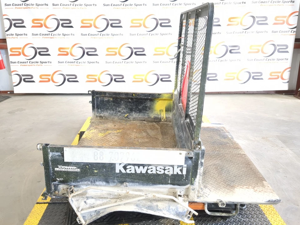 09-23 Kawasaki Mule 4000 KAF620M maletero trasero caja montaje Foto 4 de 4