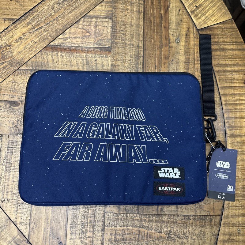 EASTPAK Star Wars Laptop 15" Case With Hand Strap “A Long Time Ago “ Rare NWT