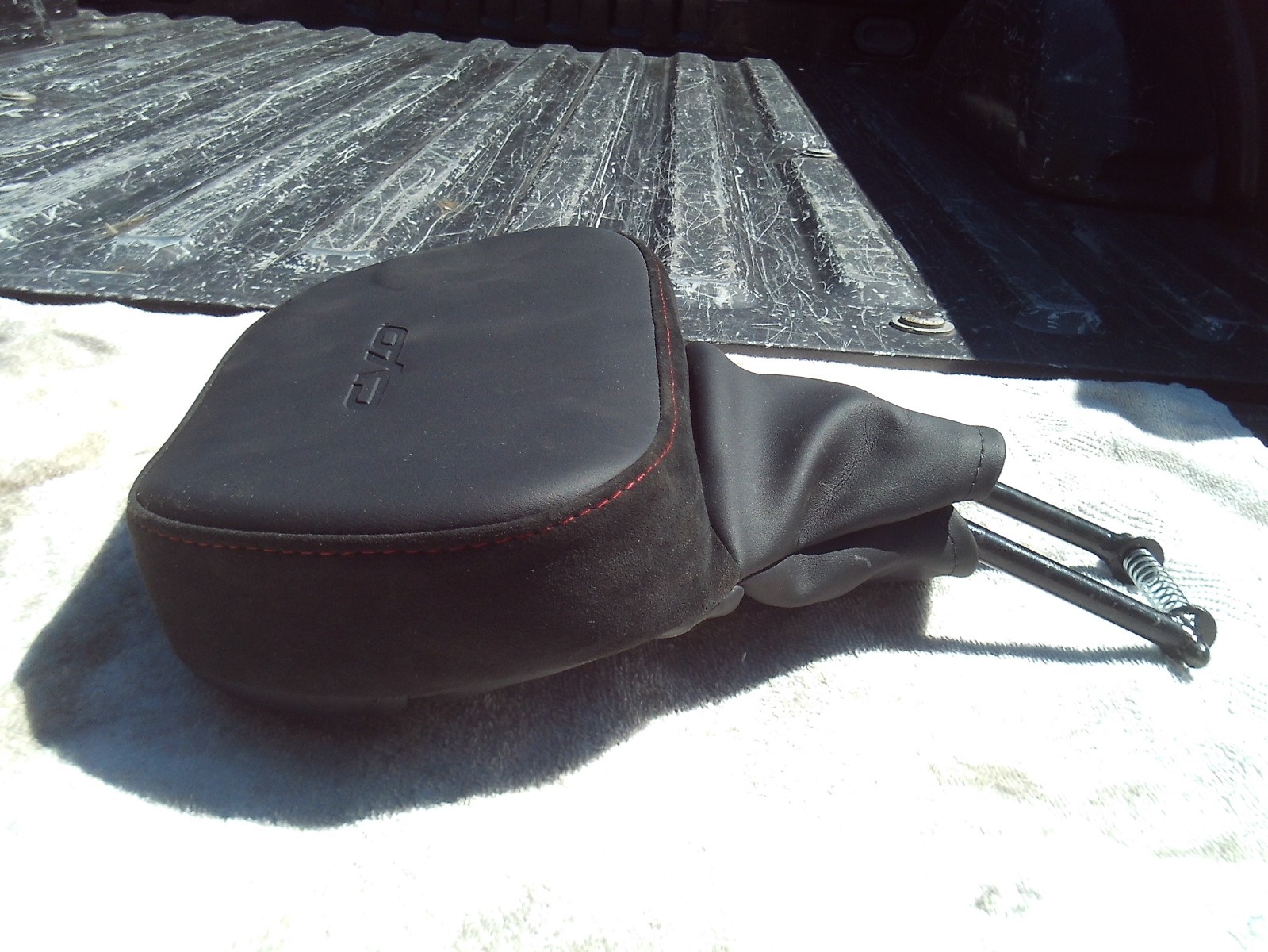 Picture 3 of 6