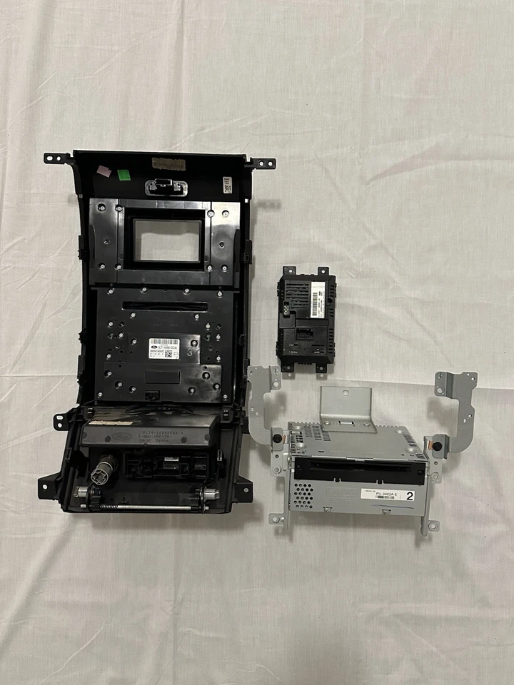 2014 Ford F150 CONTROL PANEL,EL3T18A802BA3JA6/CD/4 inch Information Display - Image 2 of 4