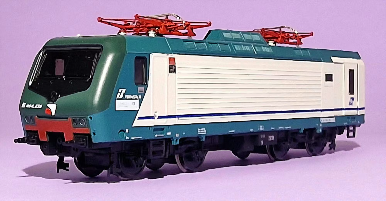 VitraIns 2284 E464.238 Trenord Livery XmPr With Front Trenord Expo Milano