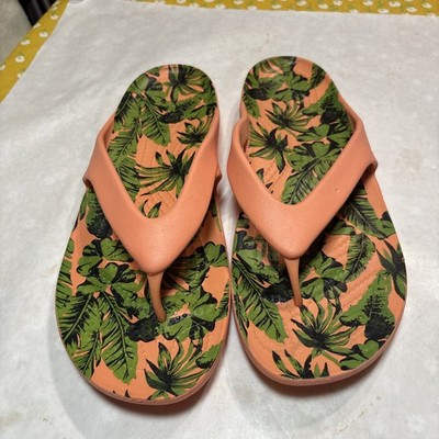 Crocs Kadee Women s 10 Flip Flop Synthetic Papaya Palm Print 209771