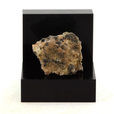 Mineralien und Edelsteine. Granit. 22,5 ct. Laurentian, Quebec, Kanada.