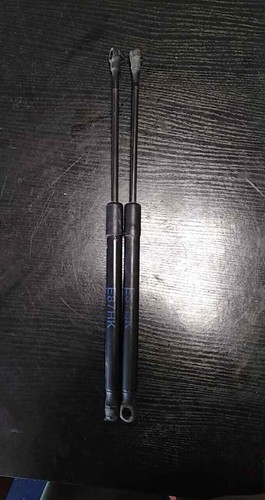 BMW 1 (E81/E87) 2007 Motorhaube Haubendämpfer Federbein vorne 7060622