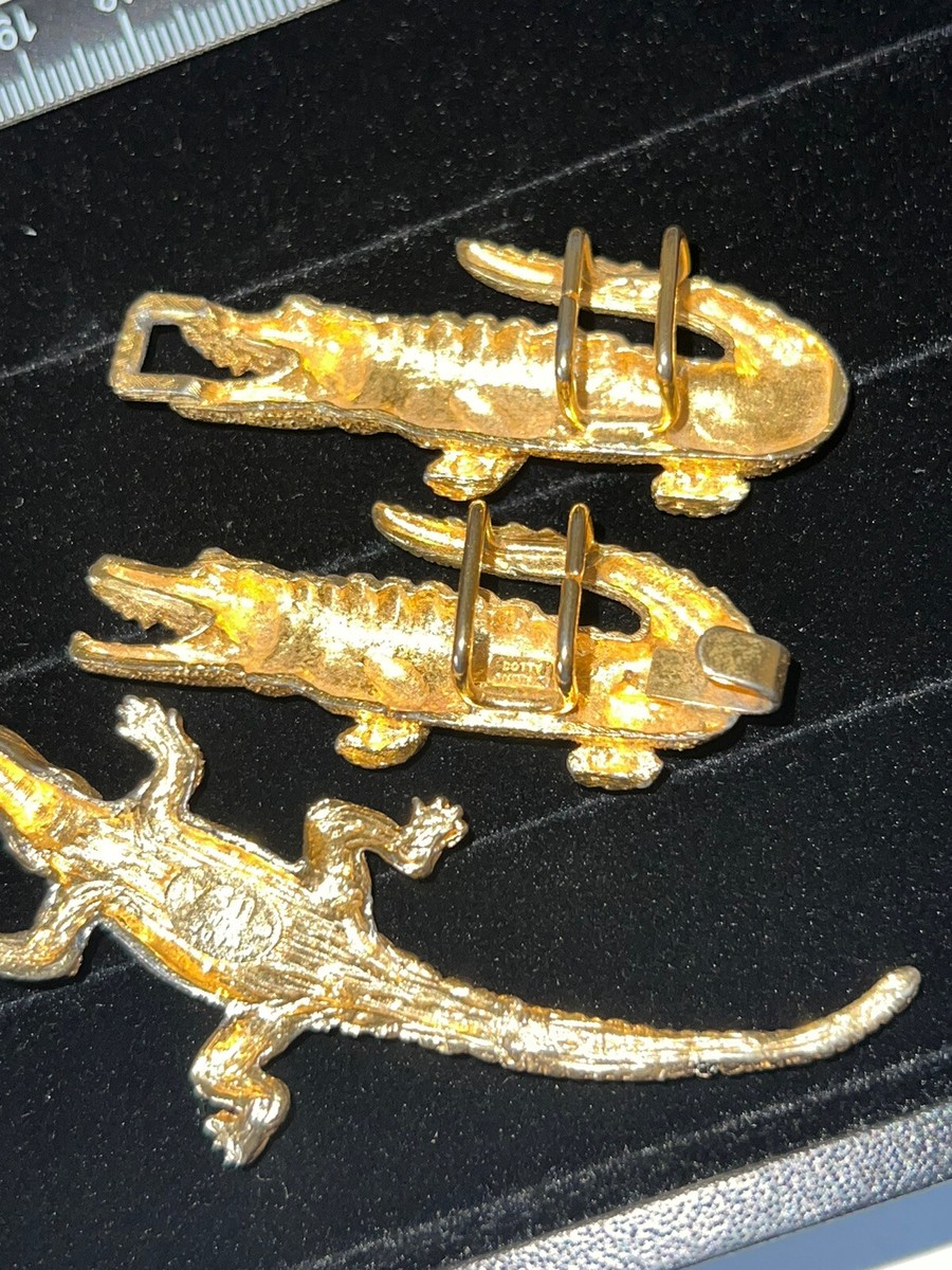 VIntage Gold tone Dotty Smith Alligator belt buckle and  display picture 2