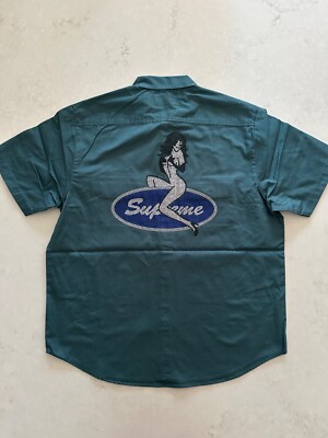 Size L - Supreme SS25 Rhinestone Pin Up Logo S/S Work Shirt Green