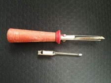 Vintage Antique Dritz Hooked Rug Punch Needle 6"L