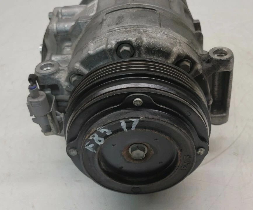 BOMBA COMPRESSOR AC BMW F12 M6 F85 X5 650I 47K FABRICANTE DE EQUIPAMENTO ORIGINAL  - Imagem 2 de 4