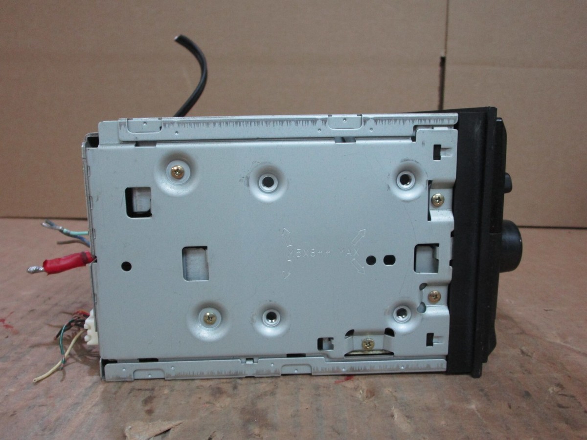 95-01 Nissan Pathfinder G20 J30 BOSE Radio CD Tape Face