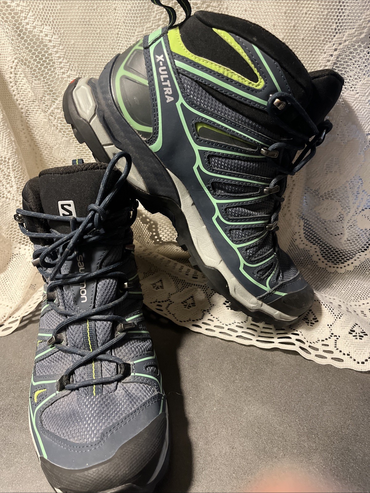 Scarpe da trekking Salomon X Ultra 2 Mid GTX Gore Tex da donna taglia 9 usate in ottime condizioni sneaker da passeggio
