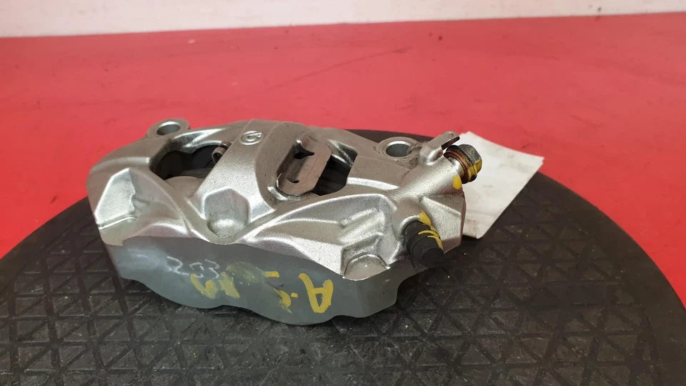 PINZA FRENO BREMBO DELANTERA IZQUIERDA SUZUKI GSXR 750 2017 0,8 L GASOLINA Foto 3 de 4