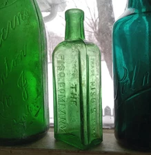 THE PISO CO HAZELTINE QUACK TUBERCULOSIS CANNABIS MED BOTTLE PRETTY GREEN