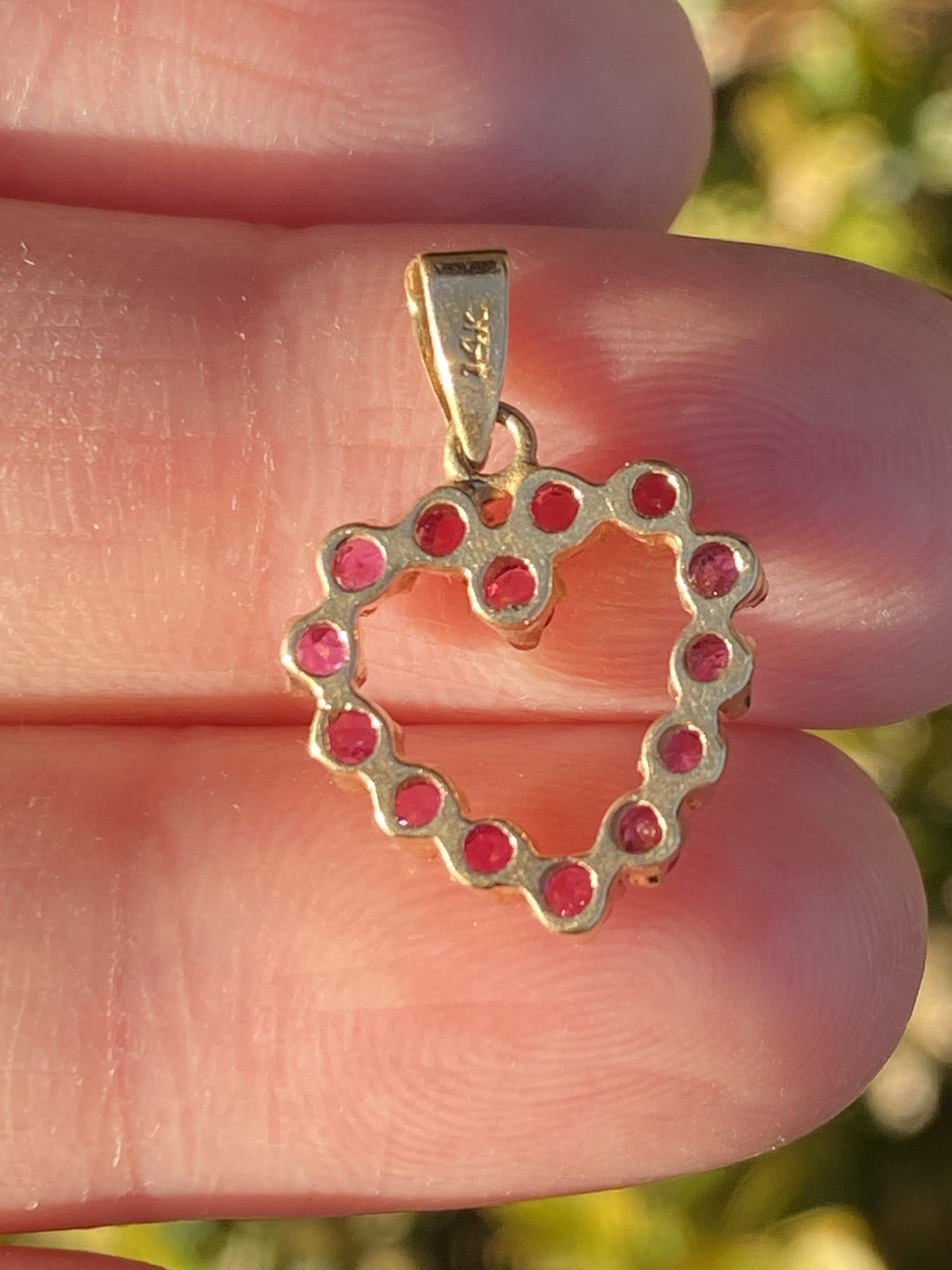 Solid 14K Yellow Gold Natural Ruby Open Heart Pen… - image 9