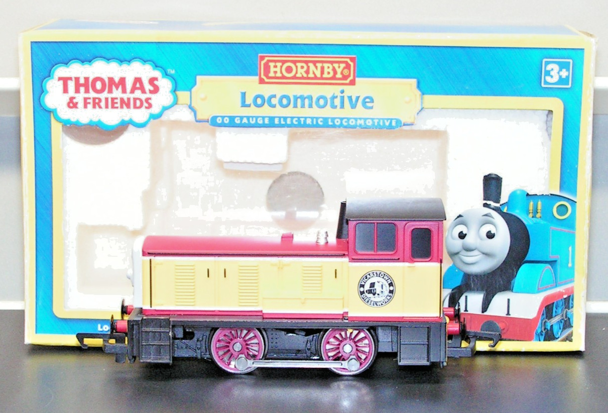 Hornby Thomas 00 R9683 Dart Diesel Shunter Locomotive VNMIB Pipes + Instructions