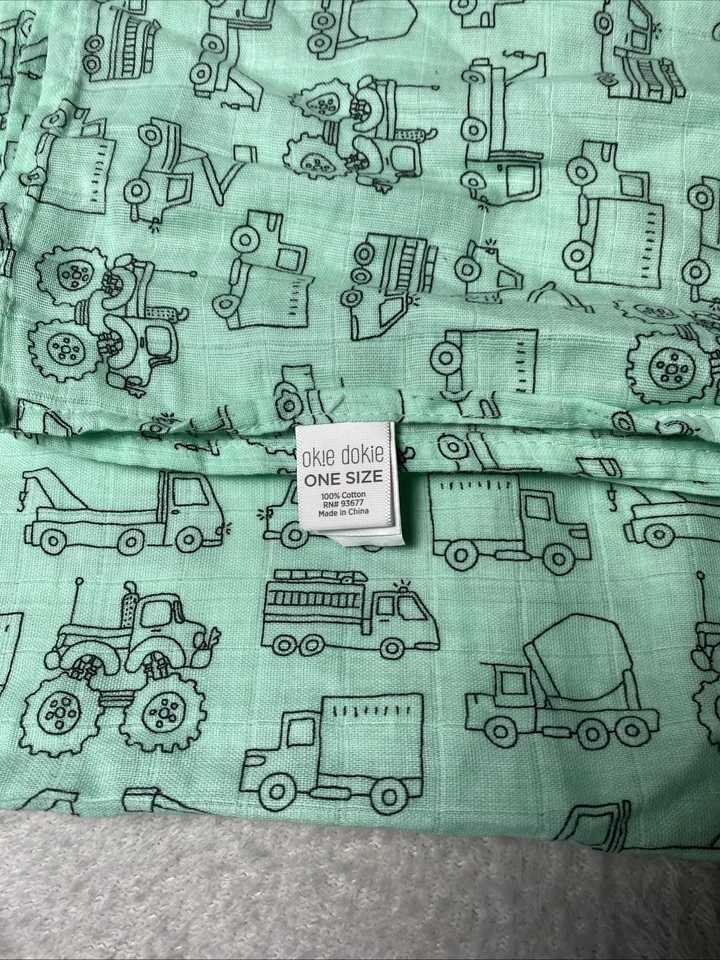 Okie Dokie зеленое муслиновое детское одеяло грузовики транспортные средства хлопковое пеленальное милое 40x40" - Изображение 3 из 4