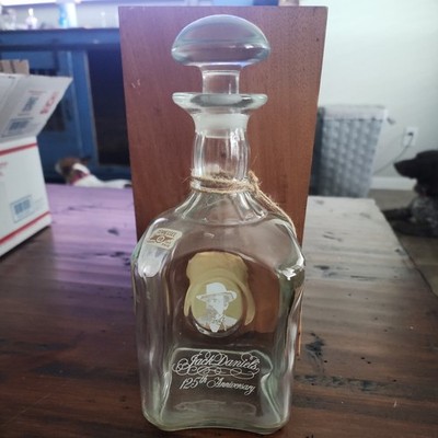 Jack Daniels 125th Anniversary Etched Logo Bottle Decanter w/ Glass Stopper