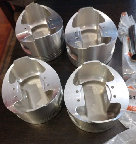 Venolia Piston Set 11160 For Volkswagen 1800-2000cc Engines New Performance Set - Picture 3 of 17