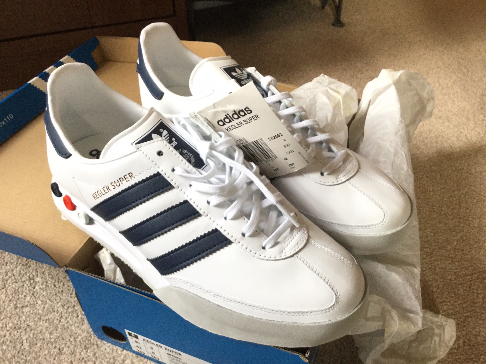 Adidas Kegler Blanc et Bleu Taille 8 Brand in New in Brand Box avec étiquettes e6ac68 Adidas Kegler Blanc et Bleu Taille 8 Brand in New in Brand Box avec étiquettes e6ac68