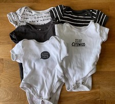 5 x assorted short sleeve baby vests, baby boy baby girl, 3-6mths used-very good