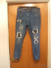 Judy Blue Jeans 15 32 Skinny Fit Destroyed Holes Striped Patches JB88181 Crop