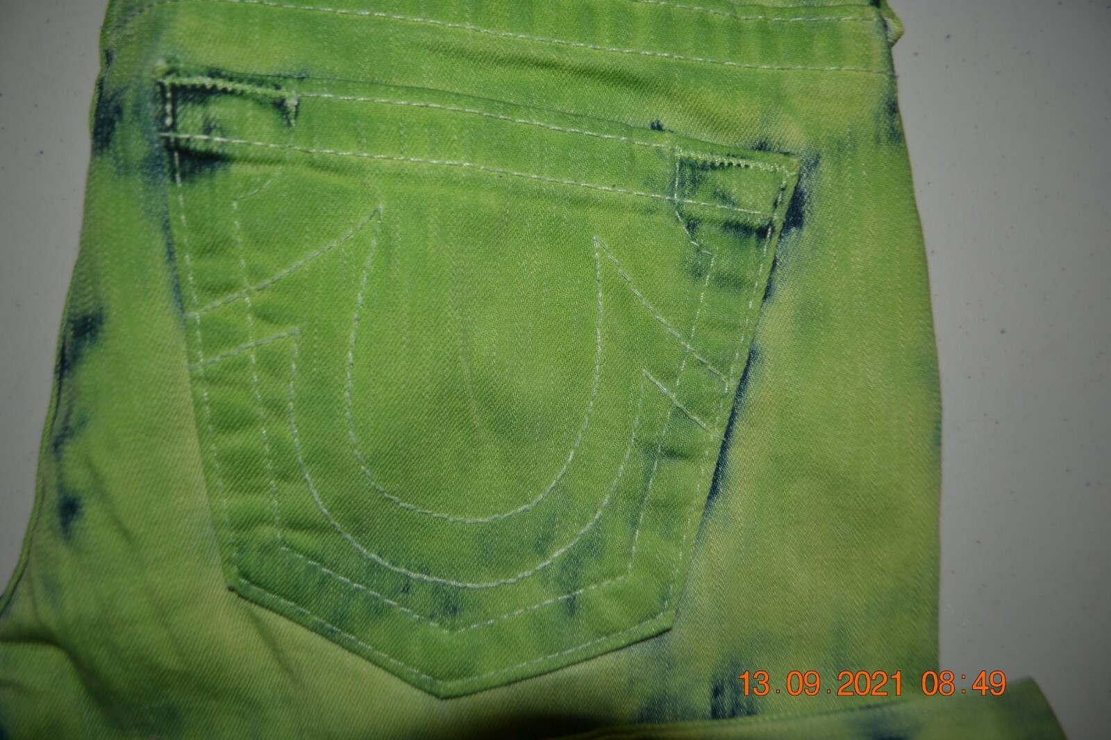 True Religion Women's Stella Skinny No Pocket Flaps Lime Green Jeans Sz 27x34 thumbnail 2