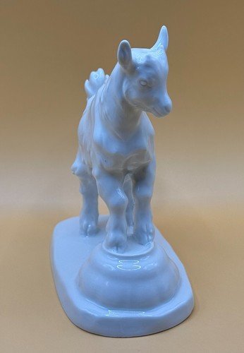 Vintage Meissen Blanc de Chine Goat Figurine by Erich Hösel - Picture 4 of 13