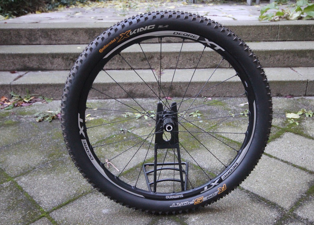 Shimano DEORE XT 前ホイール27.5 とWTB WH-M8200-TL-R12-B-275-shic219-