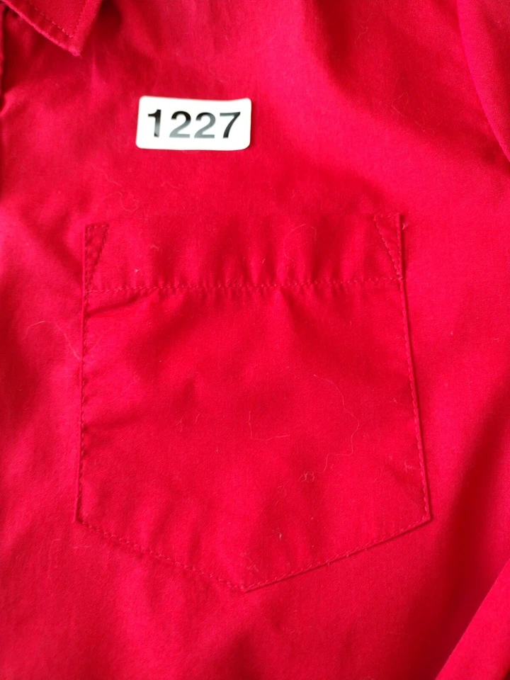 Рубашка на пуговицах Dockers для мальчиков молодежный размер 14 красная на пуговицах длинные рукава цветная - Изображение 4 из 4