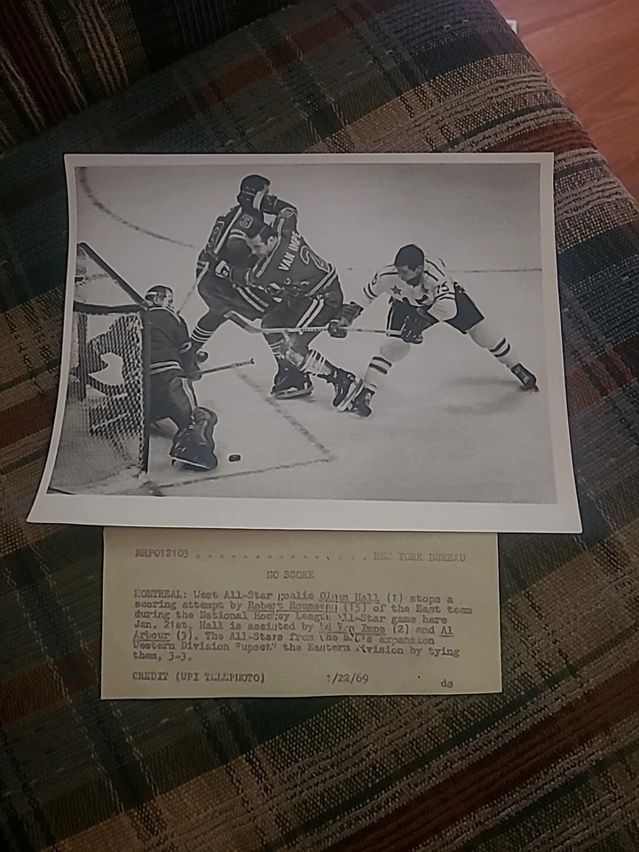 1969 NHL HOCKEY ALL-STAR GAME PHOTO GLENN HALL BOBBY ROUSSEAU ED VAN IMPE GOALIE - Image 2 of 4