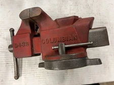 Columbian Bench Vise D43-1/2 Swivel Base 3-1/2" Jaws, Anvil, M5, Red, USA